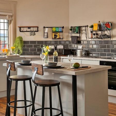 Finest Retreats - Sunnycroft Penthouse Appartement Llandrindod Wells Buitenkant foto